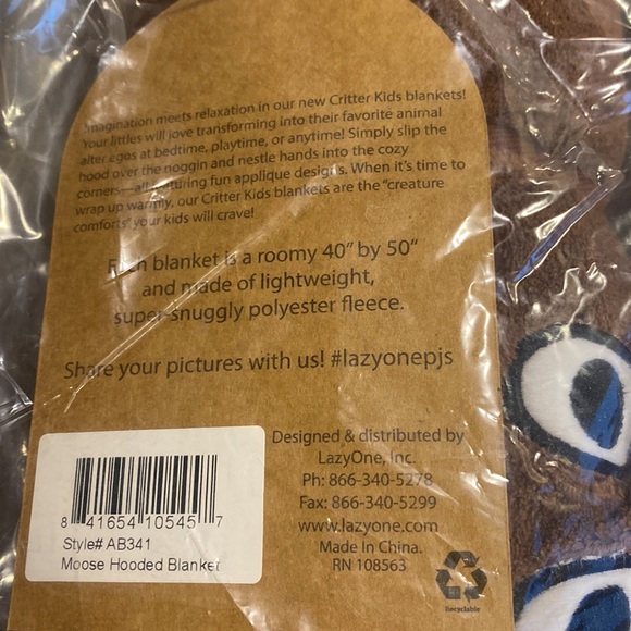 Lazy One Critter Kids Moose Hooded Blanket - Picture 4 of 5